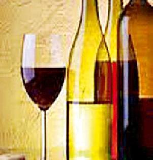 Mast band of illegal liquor vendors | गोंडपिपरीत अवैध दारू विक्रेत्यांचे जाळे Mast band of illegal liquor vendors | गोंडपिपरीत अवैध दारू विक्रेत्यांचे जाळे