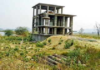 Office closes before the project is completed? | प्रकल्प पूर्ण होण्याआधीच कार्यालय बंद? Office closes before the project is completed? | प्रकल्प पूर्ण होण्याआधीच कार्यालय बंद?