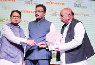 Positive discussions felt satisfactorily | सकारात्मक चर्चेने समाधान वाटले