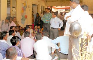 Boycott of training due to non-payment of salary | वेतन न मिळाल्याने प्रशिक्षणावर बहिष्कार Boycott of training due to non-payment of salary | वेतन न मिळाल्याने प्रशिक्षणावर बहिष्कार