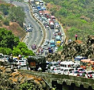 Till 31 May, the state is free from potholes | ३१ मेपर्यंत राज्य खड्डेमुक्त