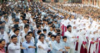 Students take oath not to take tobacco | विद्यार्थ्यांनी घेतली तंबाखू सेवन न करण्याची शपथ Students take oath not to take tobacco | विद्यार्थ्यांनी घेतली तंबाखू सेवन न करण्याची शपथ