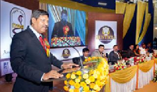 District Court additional 50 crores | जिल्हा न्यायालयासाठी अतिरिक्त ५० कोटी District Court additional 50 crores | जिल्हा न्यायालयासाठी अतिरिक्त ५० कोटी