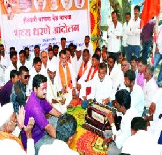 State competition for camps | छावण्यांसाठी राजकीय स्पर्धा State competition for camps | छावण्यांसाठी राजकीय स्पर्धा