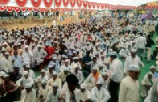 Farmers came to Vidarbha for separate Vidarbha | वेगळया विदर्भासाठी शेतकरी उतरले रस्त्यावर Farmers came to Vidarbha for separate Vidarbha | वेगळया विदर्भासाठी शेतकरी उतरले रस्त्यावर