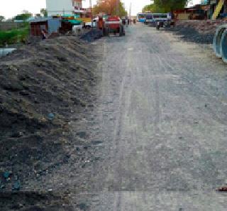 18 crores shortage of Wani-Patan road widening | १८ कोटींच्या वणी-पाटण रस्ता रुंदीकरणाची संथगती