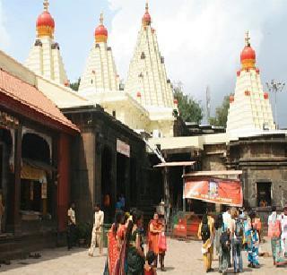 New dispute on dress code for temple entrance, ban on premises | मंदिर प्रवेशासाठी ड्रेसकोडवरून नवा वाद, परिसरात जमावबंदी