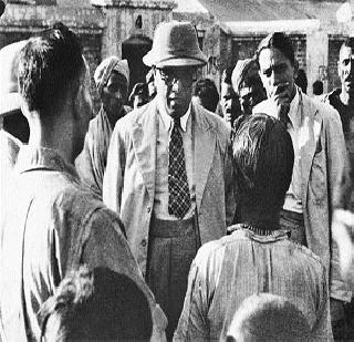 The Dalit community is divided only by the Dalit community | फाटाफूट करणाऱ्यांना दलित समाजानेच दूर लोटाव The Dalit community is divided only by the Dalit community | फाटाफूट करणाऱ्यांना दलित समाजानेच दूर लोटाव