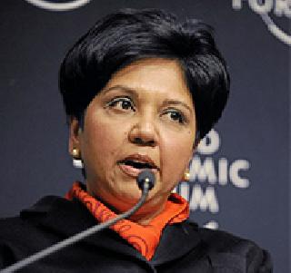 Women do not support women at work place - Indra Nooyi | कामाच्या ठिकाणी महिलाच महिलांना साथ देत नाहीत - इंद्रा नुयी