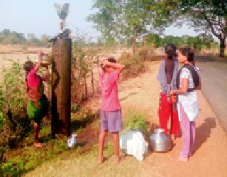 Leakage is divided over the water thirst | गळतीच्या पाण्यावर भागविली जाते तहान Leakage is divided over the water thirst | गळतीच्या पाण्यावर भागविली जाते तहान