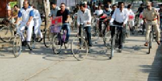 Increasing pollution is a matter of concern | वाढते प्रदूषण ही चिंतेची बाब Increasing pollution is a matter of concern | वाढते प्रदूषण ही चिंतेची बाब