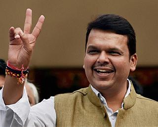 Chief Minister Devendra Fadnavis lost 18 kg in three months | मुख्यमंत्री देवेंद्र फडणवीसांनी 3 महिन्यात 18 किलो वजन घटवलं