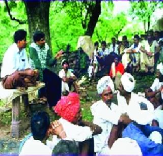 Due to boycott, villagers are deprived of Vitthal Darshan | बहिष्कारामुळे ग्रामस्थ विठ्ठलदर्शनापासून वंचित