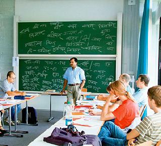 Sanskrit language is taught in 14 universities in Germany | जर्मनीतल्या १४ विद्यापीठामध्ये शिकवली जातेय संस्कृत भाषा