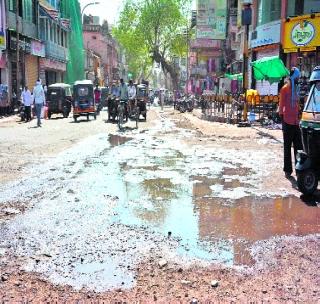 Extraction of water meter | पाण्याच्या नासाडीवर मीटरचा उतारा Extraction of water meter | पाण्याच्या नासाडीवर मीटरचा उतारा
