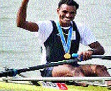 Dattu bollywood male sculls eligible for the Olympics | दत्तू भोकनाल पुरुष स्कल्समध्ये आॅलिम्पिकसाठी पात्र