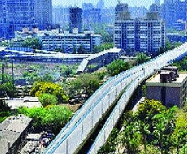 From the flyover to the Colgitura again | उड्डाणपुलावरून पुन्हा कलगीतुरा