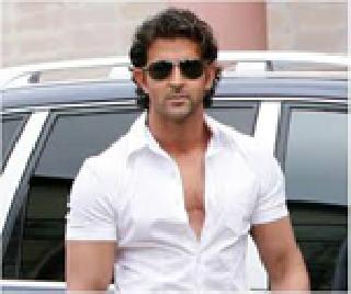 Party with Hrithik's Friends | हृतिकची फ्रेंड्ससोबत पार्टी!