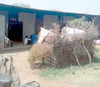 Stop the project affected | प्रकल्पग्रस्तांची फरफट थांबेना Stop the project affected | प्रकल्पग्रस्तांची फरफट थांबेना