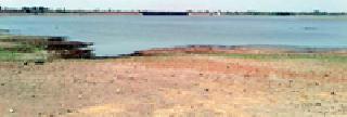 Madan Unnavite's reservoir dips ... | मदन उन्नईच्या जलसाठ्यात घट... Madan Unnavite's reservoir dips ... | मदन उन्नईच्या जलसाठ्यात घट...