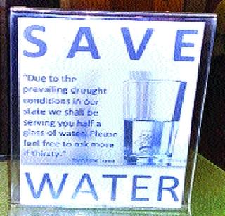 Water saving message in hotels-restaurants | हॉटेल्स-रेस्टॉरन्ट्समध्ये पाणी बचतीचा संदेश