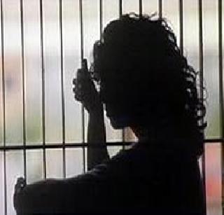 'Why not get notification of victim's treatment?' | ‘पीडितेच्या उपचाराची अधिसूचना का नाही?’ 'Why not get notification of victim's treatment?' | ‘पीडितेच्या उपचाराची अधिसूचना का नाही?’