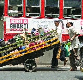 The basis of 'Roti Bank' for the drought-hit | दुष्काळग्रस्तांना ‘रोटी बँक’चा आधार The basis of 'Roti Bank' for the drought-hit | दुष्काळग्रस्तांना ‘रोटी बँक’चा आधार
