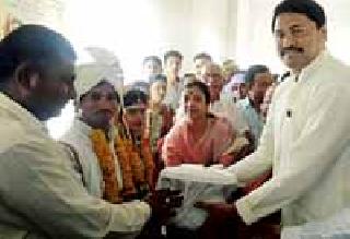 The duty of everyone to take the community progress | समाज प्रगतिपथावर नेणे सर्वांचेच कर्तव्य The duty of everyone to take the community progress | समाज प्रगतिपथावर नेणे सर्वांचेच कर्तव्य