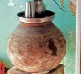 For a simple drop ... | एका साध्या थेंबासाठी... For a simple drop ... | एका साध्या थेंबासाठी...