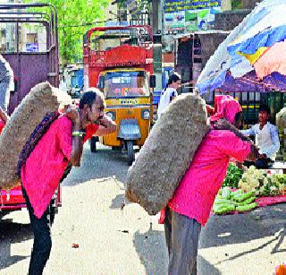 Ghat to expel Mathadi Act | माथाडी कायदा हद्दपार करण्याचा घाट Ghat to expel Mathadi Act | माथाडी कायदा हद्दपार करण्याचा घाट