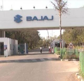 Bajaj Auto is now a five-day week | बजाज आॅटोत आता पाच दिवसांचा आठवडा