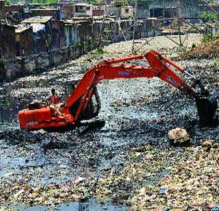 Water can also be used by throwing a meal | गाद्या टाकूनही पाणी तुंबवतील