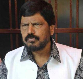 Even if Shivsena goes out, the government will not be affected - Ramdas Athavale | शिवसेना बाहेर पडली तरी सरकारवर परिणाम होणार नाही - रामदास आठवले