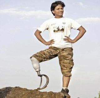 Ashok Ashok's 'Everest Hari' | अपंग अशोकची ‘एव्हरेस्ट भरारी’ Ashok Ashok's 'Everest Hari' | अपंग अशोकची ‘एव्हरेस्ट भरारी’