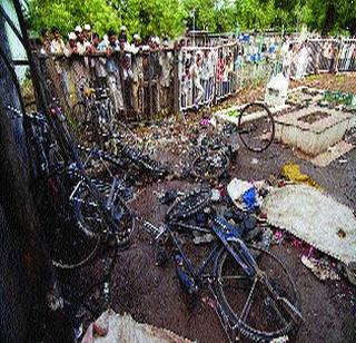 On May 24, the bail for the accused was heard | आरोपींची जामीन सुनावणी २४ मे रोजी On May 24, the bail for the accused was heard | आरोपींची जामीन सुनावणी २४ मे रोजी