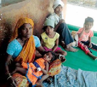 Tribal Diagnosis of Diarrhea at 100 | १०० वर आदिवासींना डायरियाची लागण Tribal Diagnosis of Diarrhea at 100 | १०० वर आदिवासींना डायरियाची लागण