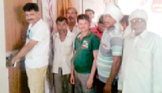 Farmers killed in an unknown vehicle | अज्ञात वाहनाच्या धडकेत शेतकरी ठार
