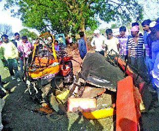 Six killed and eight injured in Malegaon accident | मालेगावजवळ अपघातात सहा ठार, आठ जखमी