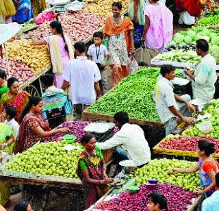 Farming directly to customers' doorstep | शेतीमाल थेट ग्राहकांच्या दारात