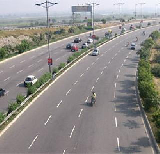 Traffic highway on the highway | दु्रतगती महामार्गावर वाहतूककोंडी