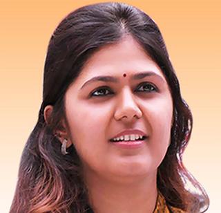 Pankaja Munde to judge Dhangar community | धनगर समाजाला न्याय देणार- पंकजा मुंडे