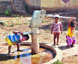 The borewells in the dam's taluka | धरणांच्या तालुक्यात बोअरवेलचा धडाका