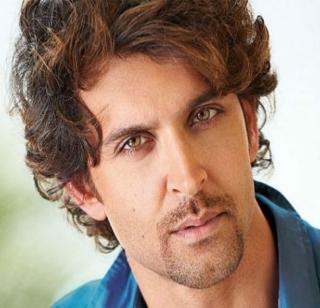 Who will give a green signal to Hrithik? | हृतिक कुणाला देणार ग्रीन सिग्नल?