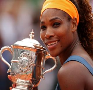 Serena has surpassed Sharapova | सेरेनाने शारापोवाला मागे टाकले