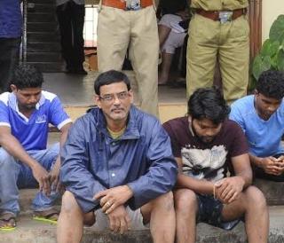 Saused Jumping Chicken: The Cradle Of Fragile Frogs | सोस जम्पिंग चिकनचा : खवय्यांचे चोचले बेडकांच्या जीवावर Saused Jumping Chicken: The Cradle Of Fragile Frogs | सोस जम्पिंग चिकनचा : खवय्यांचे चोचले बेडकांच्या जीवावर