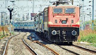 Two coach arrangements for unreserved ticket holders in Intercity train | इंटरसिटी गाडीत अनारक्षित तिकीट धारकांसाठी दोन कोचची व्यवस्था