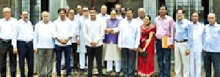 Vijay Darda's re-election as president of Priyadarshini Sahakari Sutagiri | प्रियदर्शिनी सहकारी सूतगिरणीच्या अध्यक्षपदी विजय दर्डा यांची फेरनिवड Vijay Darda's re-election as president of Priyadarshini Sahakari Sutagiri | प्रियदर्शिनी सहकारी सूतगिरणीच्या अध्यक्षपदी विजय दर्डा यांची फेरनिवड