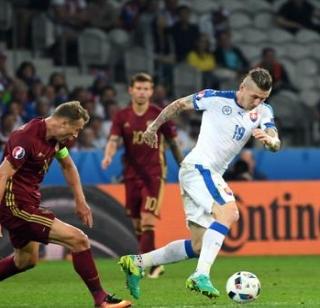 Euro Cup 2016: Slovakia beat Russia 2-1 | युरो चषक २०१६ : स्लोवाकीची रशियावर २-१ ने मात