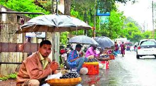 Drying with rain sprinkles | पावसाच्या शिडकाव्याने दिलासा