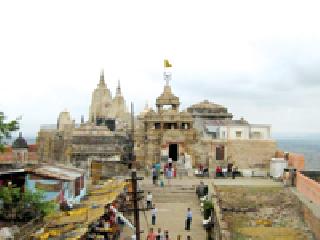 Ramnandirala administrative 'Van'was | राममंदिराला प्रशासकीय ‘वन’वास Ramnandirala administrative 'Van'was | राममंदिराला प्रशासकीय ‘वन’वास